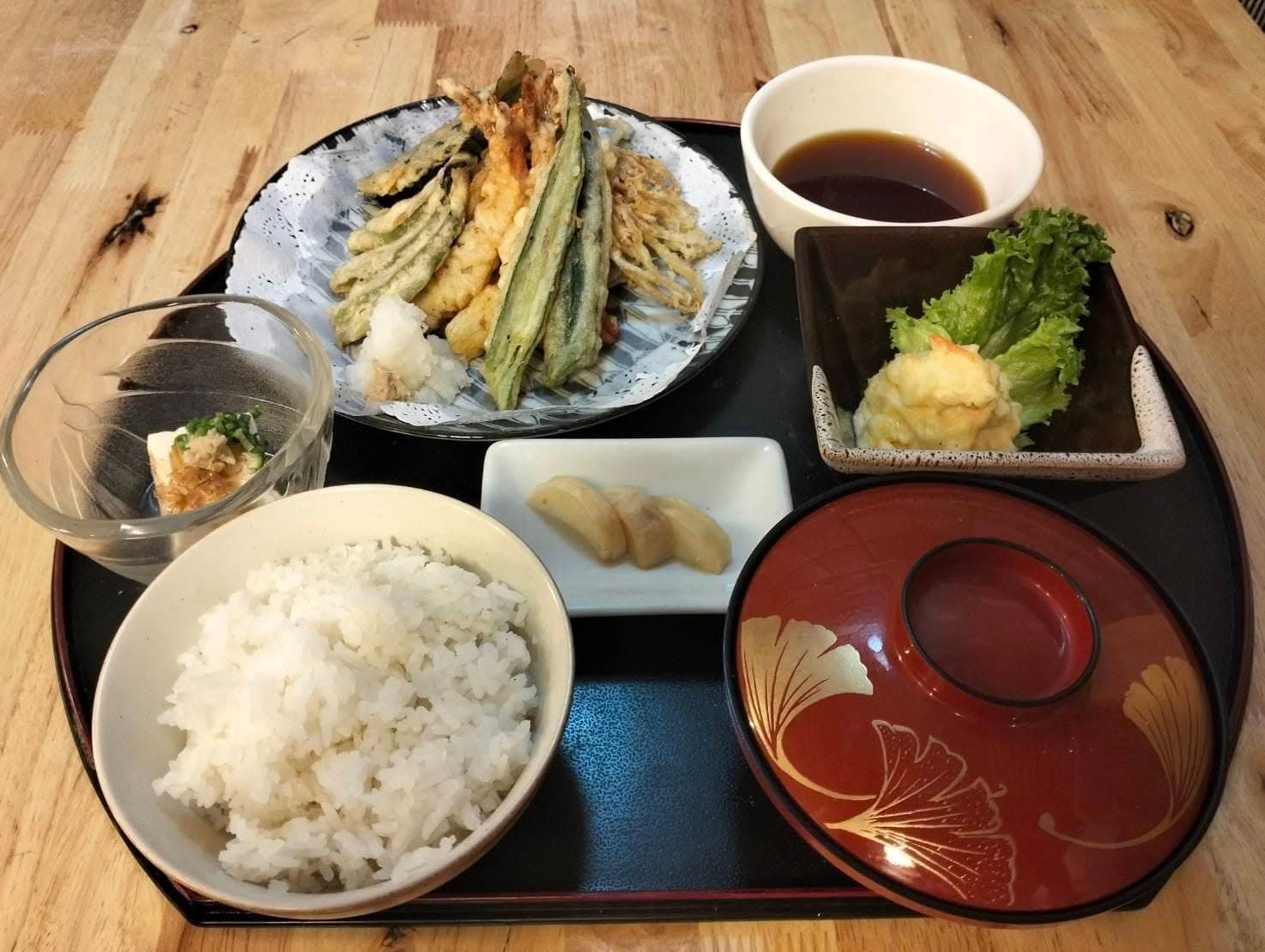 Japanese Yakiniku charcoal grill — Izakaya Baku Pattaya